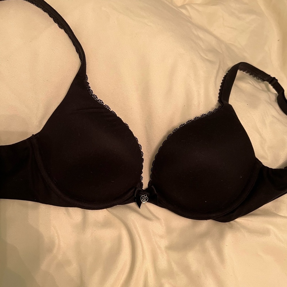 Victoria's Secret black push-up bra